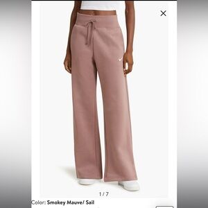 NWT Nike Phoenix Fleece Wide Leg Sweatpants sz S in Smoky Mauve